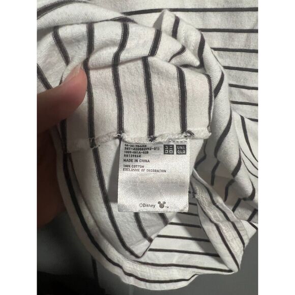 Uniqlo Disney Women's Embroidered Mickey & Minnie Striped T-Shirt Size X-Small - Picture 5 of 6